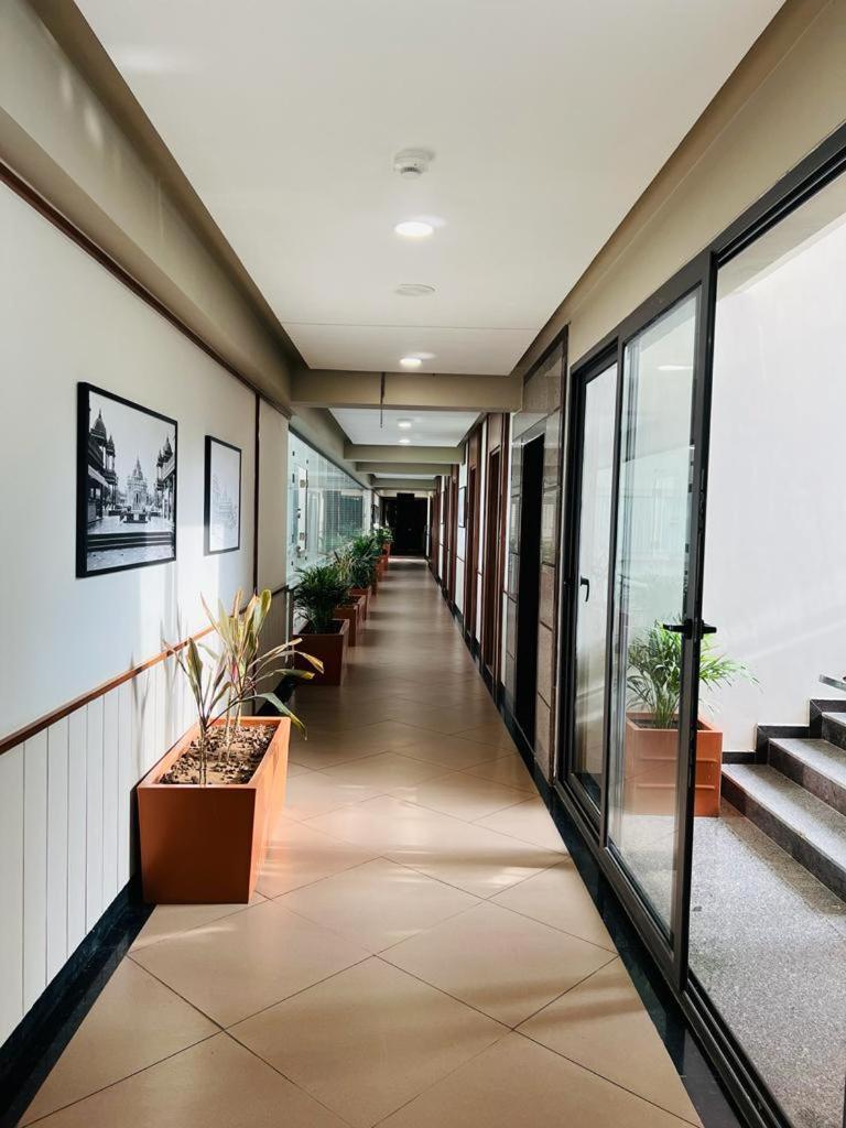 The Lemon Grass Hotel Gandhinagar Esterno foto